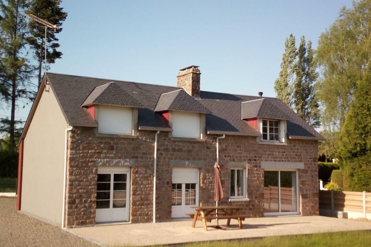 Gite De La Hudardiere Villa Le Mesnil-Ozenne Bagian luar foto