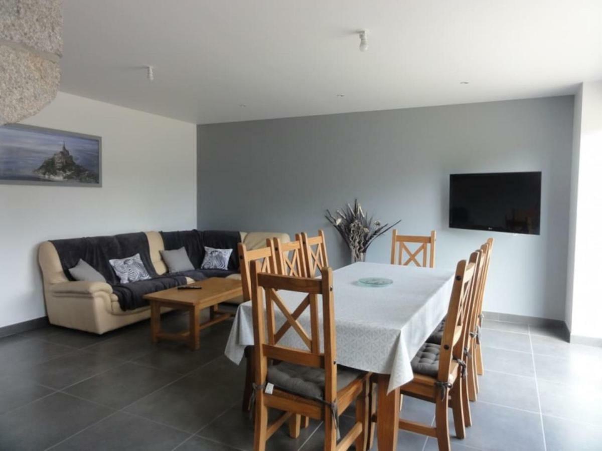 Gite De La Hudardiere Villa Le Mesnil-Ozenne Bagian luar foto